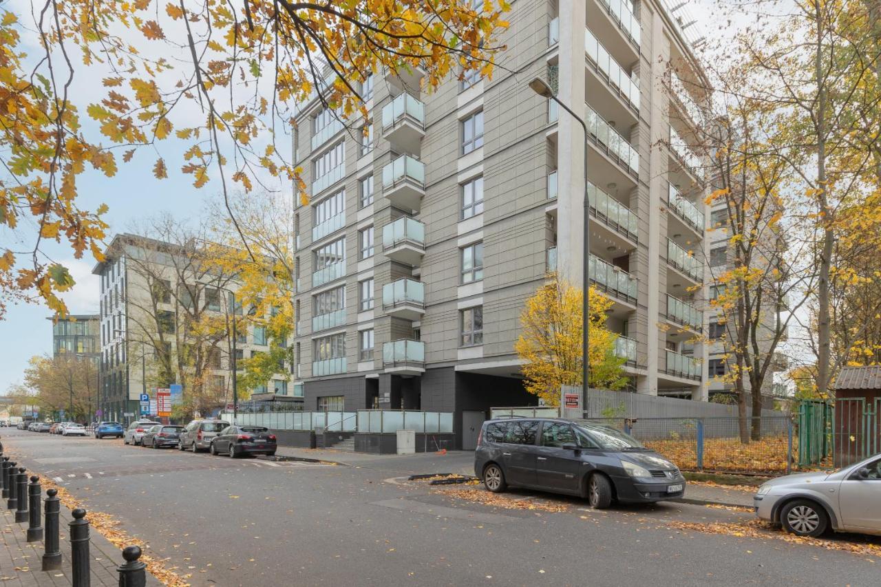Warsaw Srodmiescie Riverside Three-Bedroom Apartment By Renters מראה חיצוני תמונה