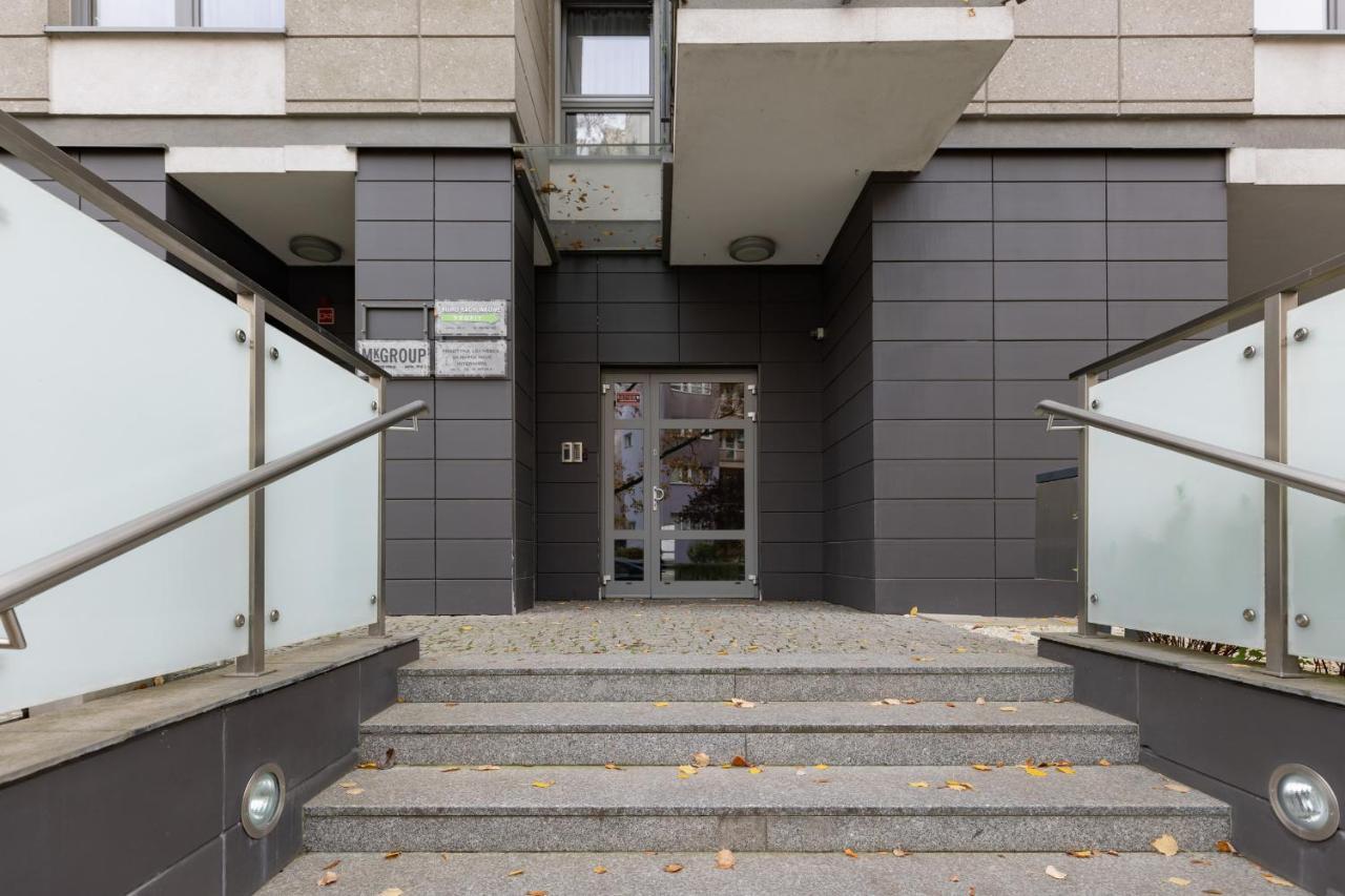 Warsaw Srodmiescie Riverside Three-Bedroom Apartment By Renters מראה חיצוני תמונה